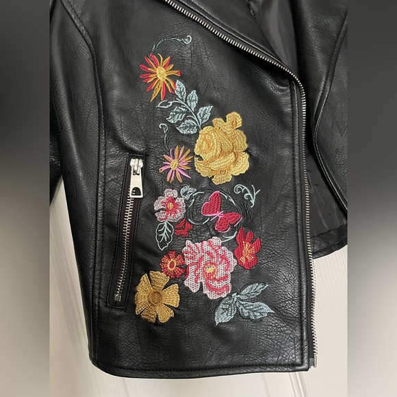 Romeo + Juliet Couture embroidered pleather jacket - Picture 4 of 5